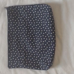 Thirty One Zip cosmetic bag.